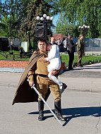 Это нужно не мертвым...Это надо живым!