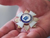 Губернатор вручил региональную награду саратовскому комвзвода