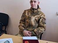 Медалью Жукова награжден житель посёлка Белоярский Новобурасского района