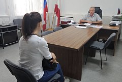 Глава Новобурасского района Алексей Воробьёв провёл приём граждан по широкому спектру вопросов
