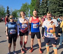 В Новобурасском районе прошел ежегодный марафонский забег, приуроченный к 81-й годовщине Победы в Великой Отечественной войне