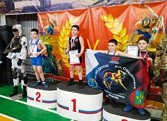 Поздравляем ребят и тренера с победой