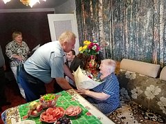 Любовь длиною в 65 лет: супруги Осины отметили железную свадьбу