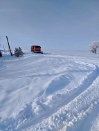 В Новобурасском районе продолжаются работы по расчистке и уборке снега