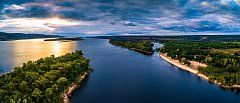 Этот праздник впервые отметили в 2008 году во время проведения Х Международного научно-промышленного форума «Великие реки» в Нижнем Новгороде. Волга – одна из крупнейших рек в Европе, ее длина составляет 3530 км. Она протекает по территории нескольких суб