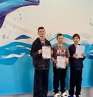 Новобурасские пловцы показали свое мастерство