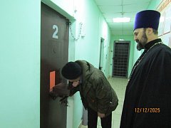 В Новобурасском районе представители Общественного совета посетили изолятор временного содержания и дежурную часть отдела полиции