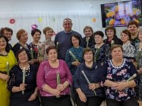 Глава Новобурасского района поздравил участниц клуба "Серебряные нити" с Международным женским днём — 8 Марта