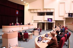 Областные депутаты приняли закон о «двух ключах»