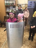 В отделении полиции N 2 в составе МО МВД РФ "Базарно-Карабулакский" сотрудники провели экскурсию для школьников