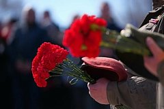 На мемориале в Парке Победы увековечены имена четырех жителей Новобурасского района, отдавших свои жизни при исполнении воинского долга в ходе специальной военной операции