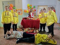 ЯРМАРКА! ЯРМАРКА! ЗВОНКАЯ И ЯРКАЯ!