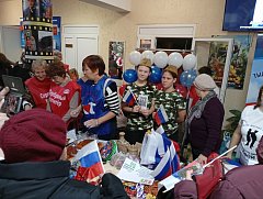 "Семейная мастерская " в  благотворительной выставке-продаже