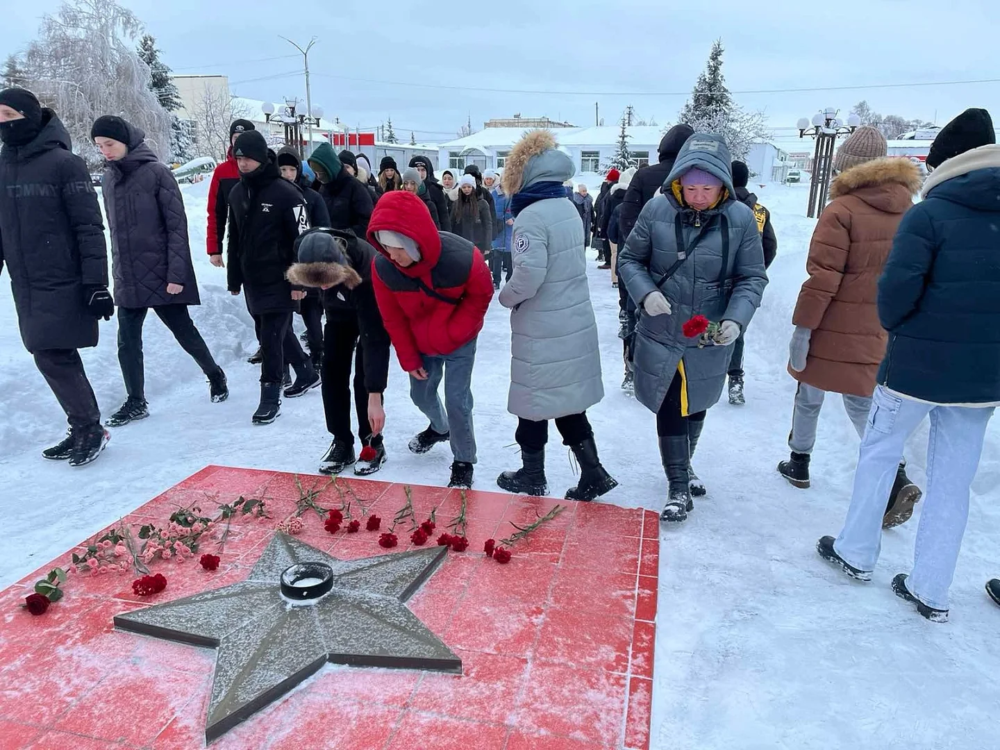 Время умирания. Время клинической смерти. Признаки биологической смерти и клинической смерти у человека. Рами малек 007. Джеймс бонд дэниел крейг 2020.