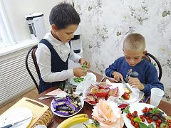 С любовью накрытый стол –  гордость многих хозяек