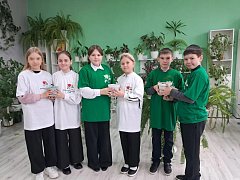 Лимонное дерево — символ новых горизонтов: школьники отметили 65-летие первого полёта в космос