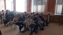 КИНОПОКАЗ "ЧЕРЕЗ ВЕКА, ЧЕРЕЗ ГОДА - ПОМНИТЕ!"