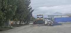 Подходит к завершению благоустройство пришкольной территории школы №1 в рабочем посёлке Новые Бурасы