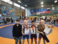 Поздравляем ребят и тренера с наградами
