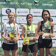 Бегуны Новобурасского района приняли участие в VI легкоатлетическом забеге «Тенистые овраги»