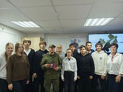 Встреча школьников  с участником СВО