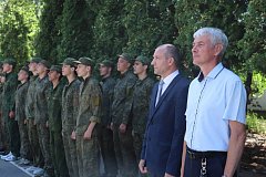 Юные гвардейцы приступили к военным учебным сборам