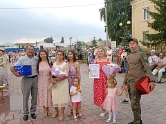 IV Новобурасский фестиваль «День семьи, любви и верности».