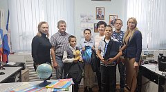 Акция "Собери ребенка в школу" продолжается