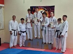 На базе школы №1 рабочего посёлка Новые Бурасы функционирует спортивный клуб по восточному боевому единоборству "Кобудо"