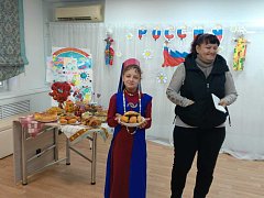 Парад национальных костюмов