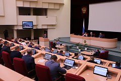 Акцизы на топливо привлекут в муниципальные дорожные фонды Саратовской области 1,3 млрд рублей