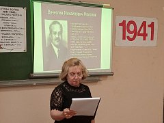 Склоняем головы перед бессмертным подвигом героев